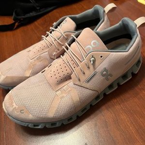 On Clouds Womens Running Shoes